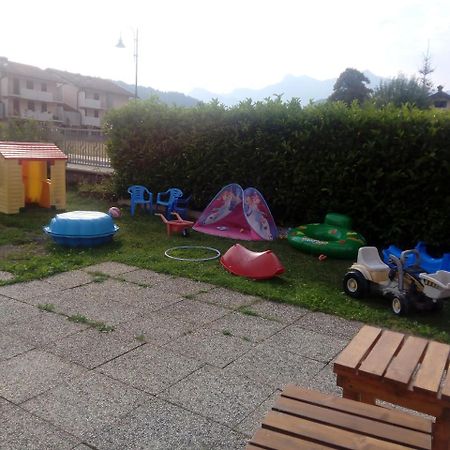 Albergo Alla Pineta Villa Santina Kültér fotó